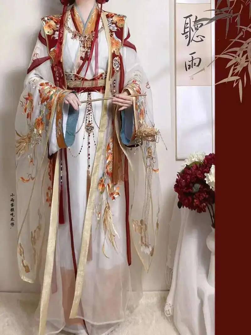 Dynastie Ming Hanfu broderie a - Embroidery Craft avis et prix